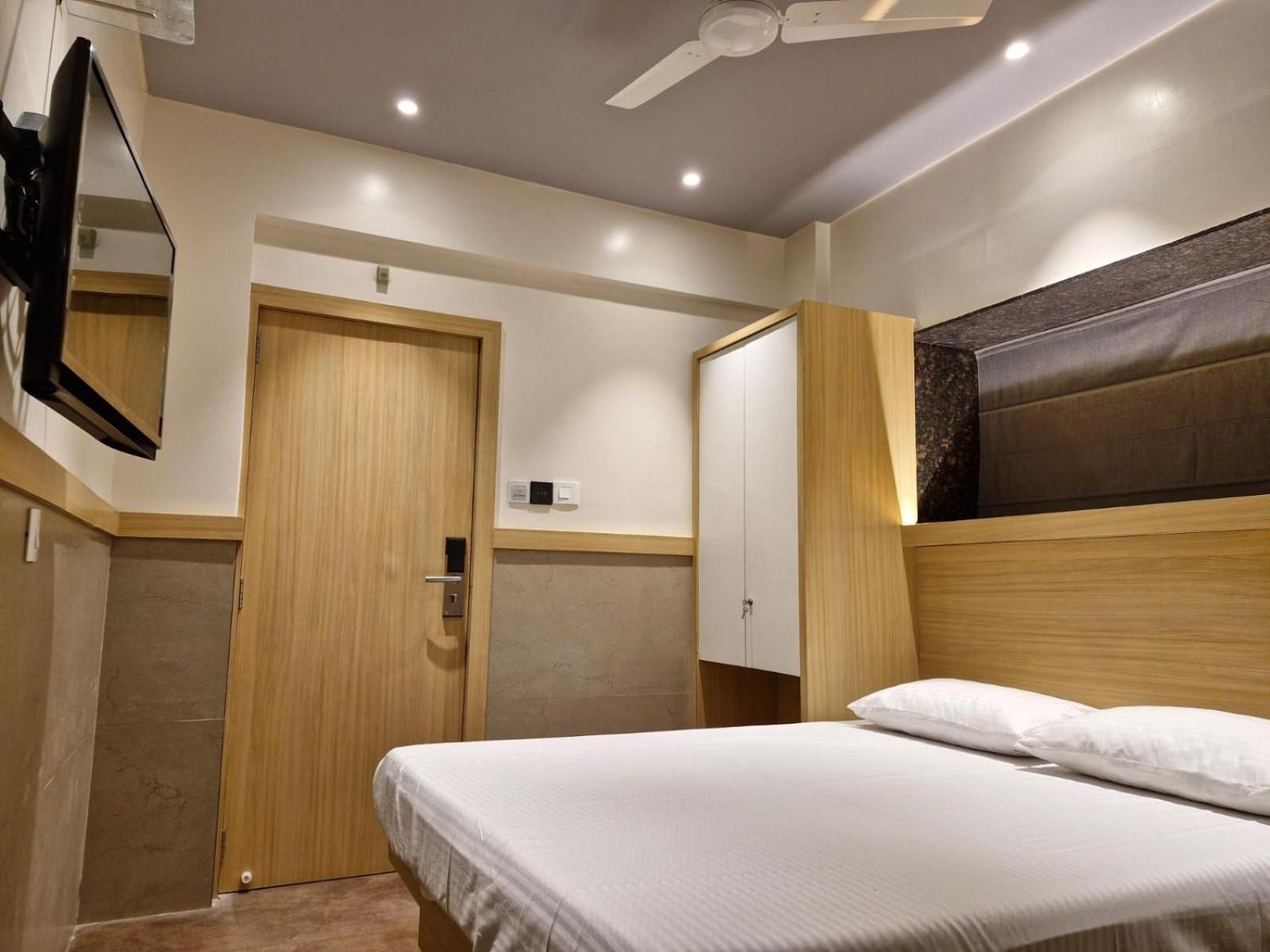 פונה Avenue 10 Boutique Hotel מראה חיצוני תמונה