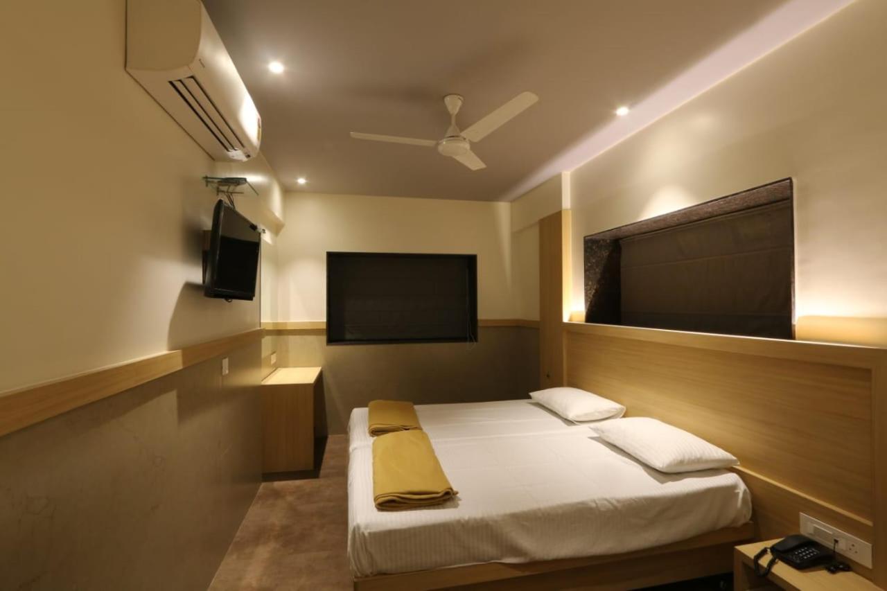 פונה Avenue 10 Boutique Hotel מראה חיצוני תמונה